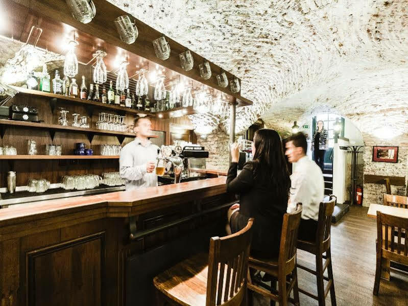Hotel Archibald At The Charles Bridge Praha